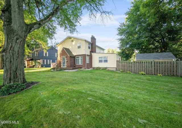 Single family home for sale at 3520 Woodbine Dr, Toledo, OH 43614 | MLS# 10012511 | Listing updated on 2026-09-03