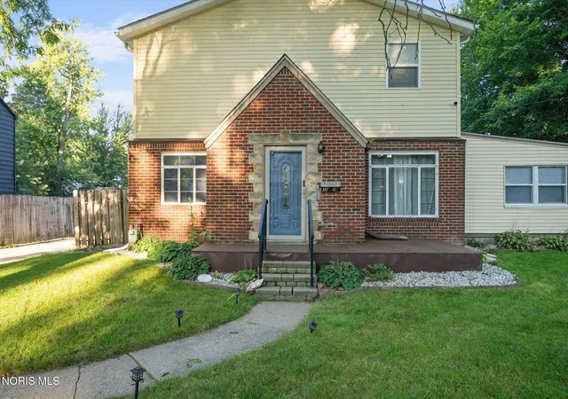 Single family home for sale at 3520 Woodbine Dr, Toledo, OH 43614 | MLS# 10012511 | Listing updated on 2026-09-03