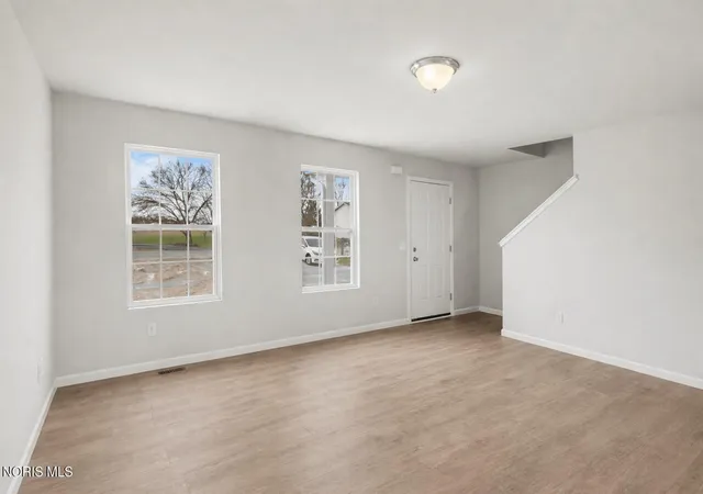 Photo 2 of Sale Pending at 662 Appian Ave, Napoleon, OH 43545 | MLS# 10012510 | Listing updated on 2026-09-17