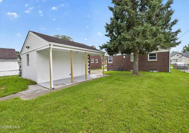 Photo 35 of Single family home for sale at 2272 Westmonte Rd, Toledo, OH 43607 | MLS# 10012576 | Listing updated on 2026-09-01