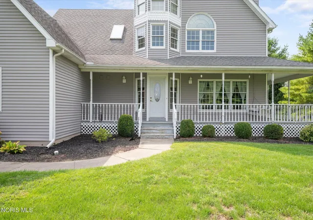 Photo 4 of Single family home for sale at 1644 Berkey Rd, Swanton, OH 43558 | MLS# 10012541 | Listing updated on 2026-09-29