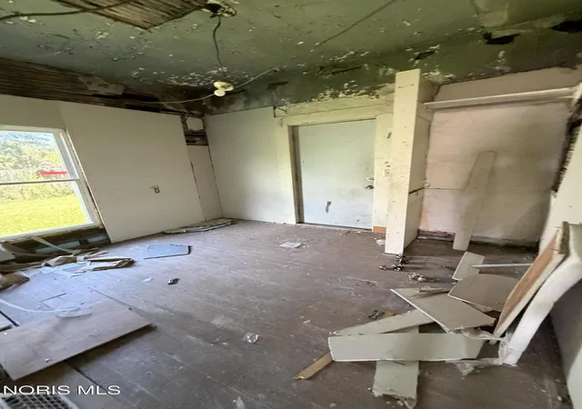 Photo 28 of Multi family home for sale at 2039 Genesee St, Toledo, OH 43605 | MLS# 10012530 | Listing updated on 2026-08-26