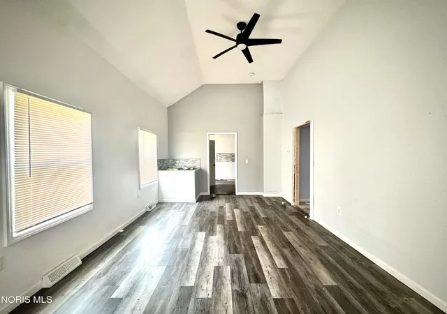 Photo 4 of Single family home for sale at 851 Avondale Ave, Toledo, OH 43607 | MLS# 10012652 | Listing updated on 2026-08-28