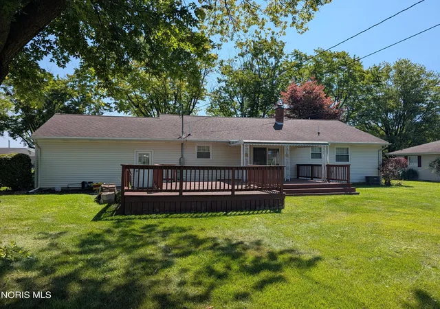 Photo 18 of Single family home for sale at 1762 Oak Dr, Fremont, OH 43420 | MLS# 10012536 | Listing updated on 2026-08-26