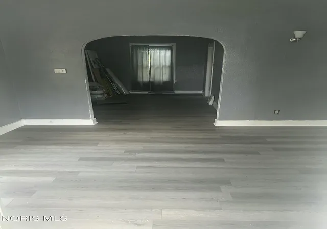 Photo 3 of Single family home for sale at 1715 Oakwood Ave, Toledo, OH 43607 | MLS# 10012542 | Listing updated on 2026-09-03
