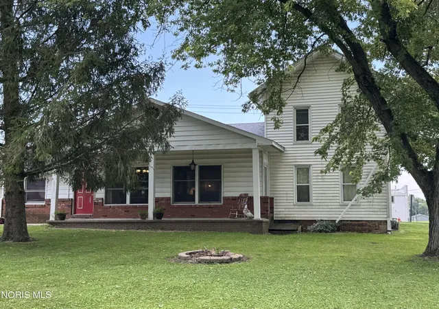 Photo 3 of Single family home for sale at 107 W North St, West Unity, OH 43570 | MLS# 10012543 | Listing updated on 2026-09-02