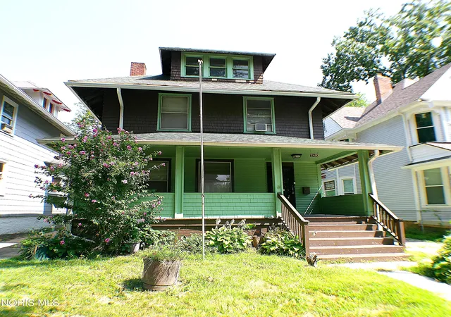 Photo 2 of Single family home for sale at 2410 Lawrence Ave, Toledo, OH 43620 | MLS# 10012606 | Listing updated on 2026-09-13