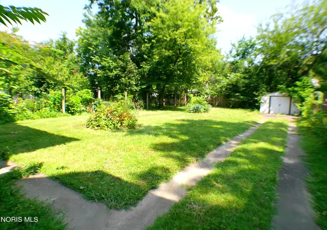 Photo 66 of Single family home for sale at 2410 Lawrence Ave, Toledo, OH 43620 | MLS# 10012606 | Listing updated on 2026-09-13