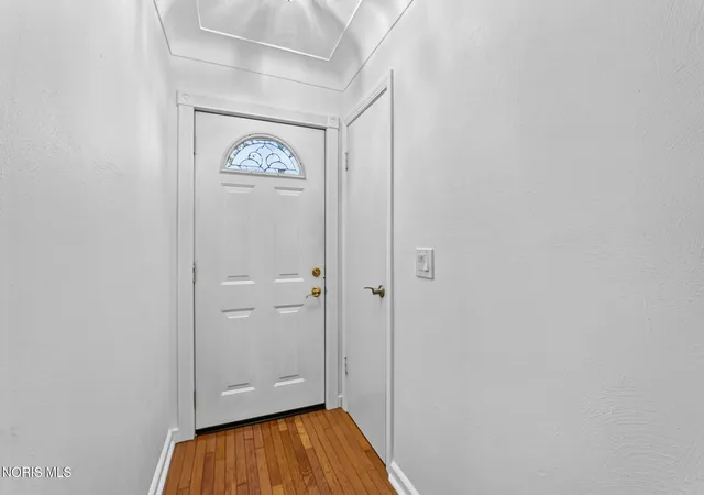 Photo 4 of Single family home for sale at 17985 Haskins Rd, Bowling Green, OH 43402 | MLS# 10012613 | Listing updated on 2026-09-05