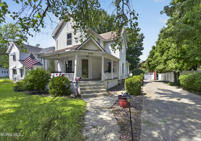 Photo 3 of Single family home for sale at 430 W Elm St, Wauseon, OH 43567 | MLS# 10012571 | Listing updated on 2026-09-09