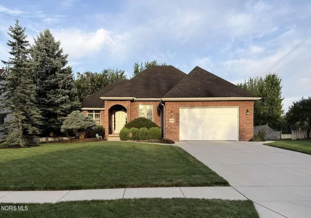 Photo 1 of Sale Pending at 8324 Indian Lake Dr, Findlay, OH 45840 | MLS# 10012603 | Listing updated on 2026-09-01