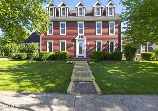 Single family home for sale at 5238 River Ridge Cir, Sylvania, OH 43560 | MLS# 10012609