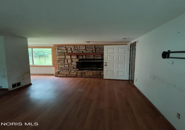 Photo 3 of Sale Pending at 618 Federman St, Toledo, OH 43609 | MLS# 10012605 | Listing updated on 2026-09-05