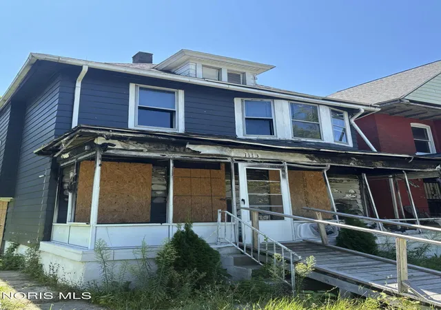 Photo 1 of Single family home for sale at 1113 Oakwood Ave, Toledo, OH 43607 | MLS# 10012644 | Listing updated on 2026-08-28