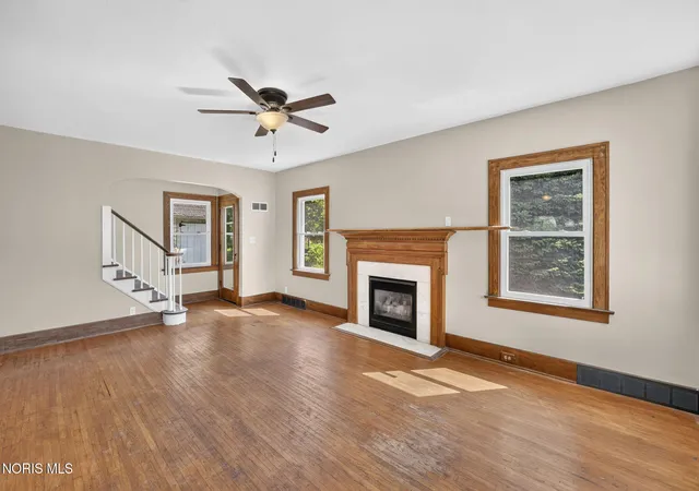 Photo 3 of Single family home for sale at 2206 Glendale Ave, Toledo, OH 43614 | MLS# 10012620 | Listing updated on 2026-08-28