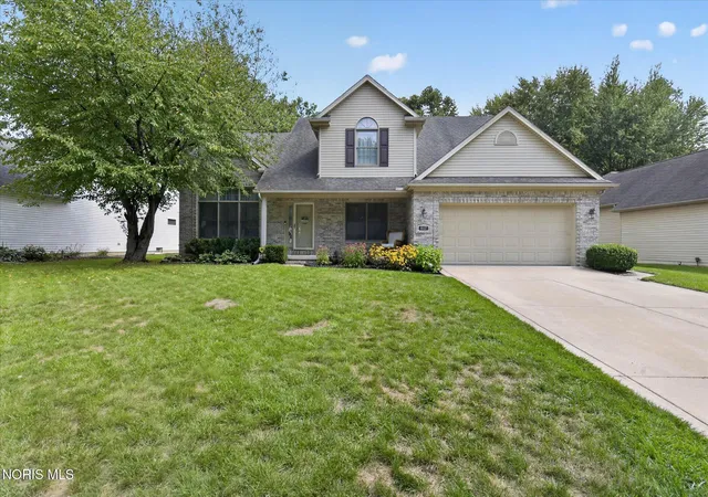 Photo 3 of Single family home for sale at 807 Whisperwood Pkwy, Holland, OH 43528 | MLS# 10012662 | Listing updated on 2026-09-20