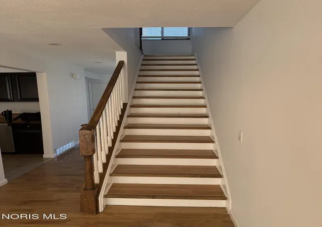 Photo 3 of Condo for sale at 2550 W Village Dr #2550, Toledo, OH 43614 | MLS# 10012672 | Listing updated on 2026-09-11
