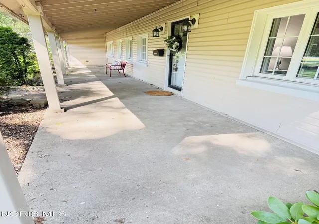 Photo 3 of Single family home for sale at 4028 W Laskey Rd, Toledo, OH 43623 | MLS# 10012685 | Listing updated on 2026-09-21