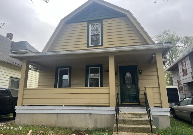 Photo 1 of Single family home for sale at 1407 Foster Ave, Toledo, OH 43606 | MLS# 10012670 | Listing updated on 2026-08-31