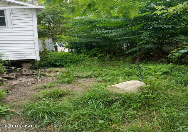 Photo 21 of Single family home for sale at 180 E Perry St, Tiffin, OH 44883 | MLS# 10012688 | Listing updated on 2026-08-30