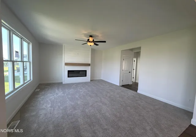 Photo 4 of Single family home for sale at 5051 Magnolia Dr, Oregon, OH 43616 | MLS# 10012717 | Listing updated on 2026-09-21