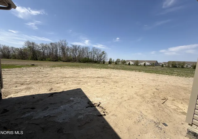 Photo 2 of Single family home for sale at 1307 Limerick Ln, Waterville, OH 43566 | MLS# 10012720 | Listing updated on 2026-09-09