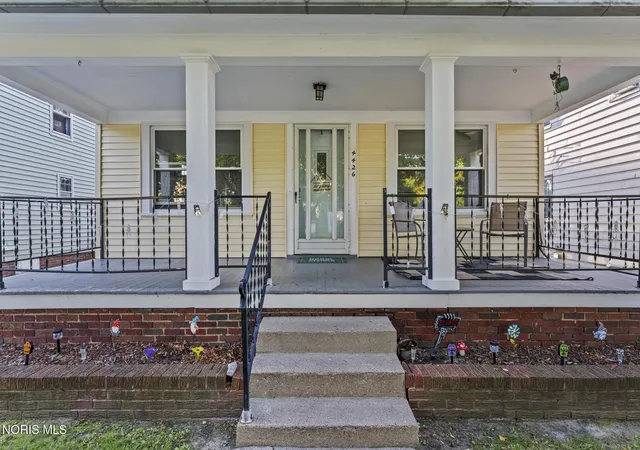 Photo 4 of Single family home for sale at 4426 Burnham Ave, Toledo, OH 43612 | MLS# 10012732 | Listing updated on 2026-09-02