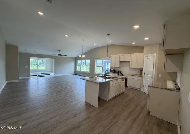 Photo 2 of Single family home for sale at 1335 Limerick Ln, Waterville, OH 43566 | MLS# 10012721 | Listing updated on 2026-09-09
