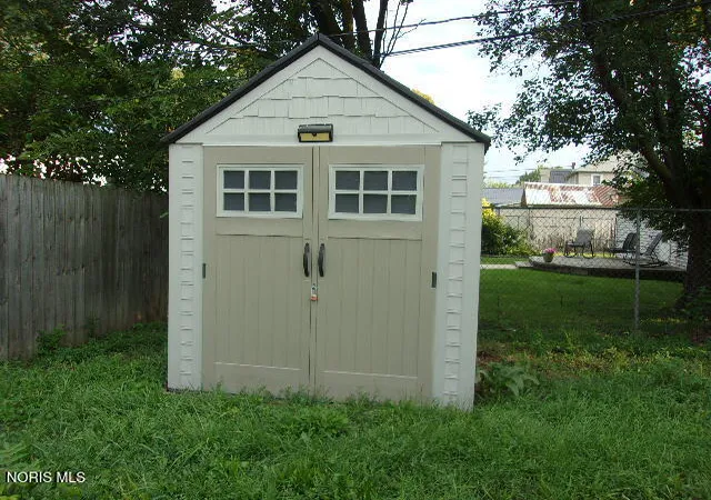 Photo 13 of Single family home for sale at 631 S Main St, Fostoria, OH 44830 | MLS# 10012742 | Listing updated on 2026-09-01