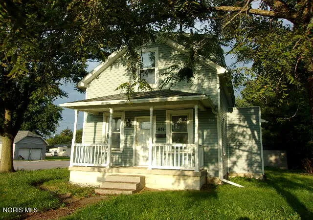 Photo 1 of Single family home for sale at 631 S Main St, Fostoria, OH 44830 | MLS# 10012742 | Listing updated on 2026-09-01
