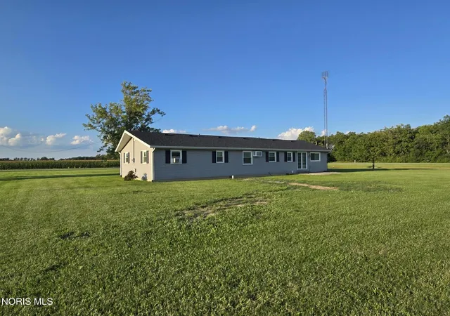 Photo 3 of Single family home for sale at 18956 County Rd 218, Defiance, OH 43512 | MLS# 10012762 | Listing updated on 2026-09-09