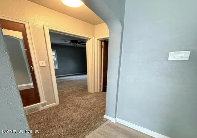 Photo 9 of Single family home for sale at 3168 Douglas Rd, Toledo, OH 43606 | MLS# 10012781 | Listing updated on 2026-09-01