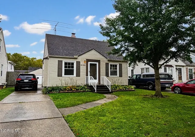 Photo 1 of Single family home for sale at 3133 Cragmoor Ave, Toledo, OH 43614 | MLS# 10014571 | Listing updated on 2026-10-16