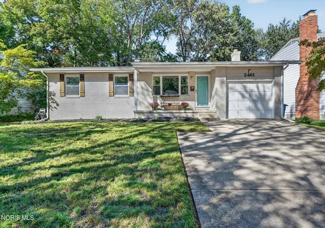 Photo 1 of Single family home for sale at 2461 Orchard Hills Blvd, Toledo, OH 43615 | MLS# 10013918 | Listing updated on 2026-10-15