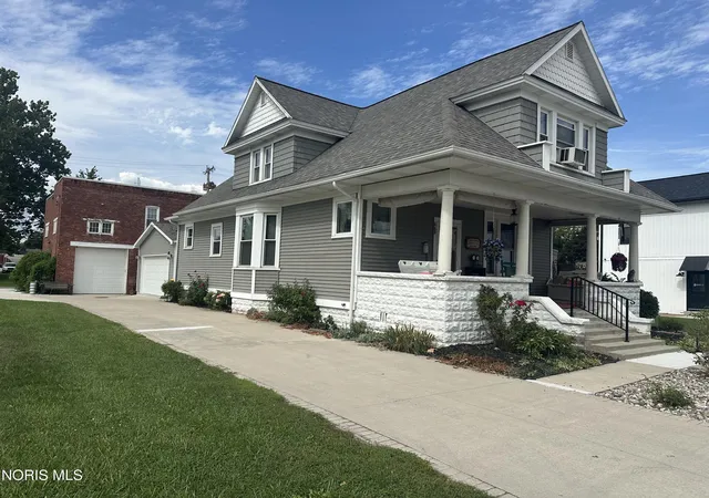 Photo 1 of Single family home for sale at 660 Perry St, Defiance, OH 43512 | MLS# 10014182 | Listing updated on 2026-10-13
