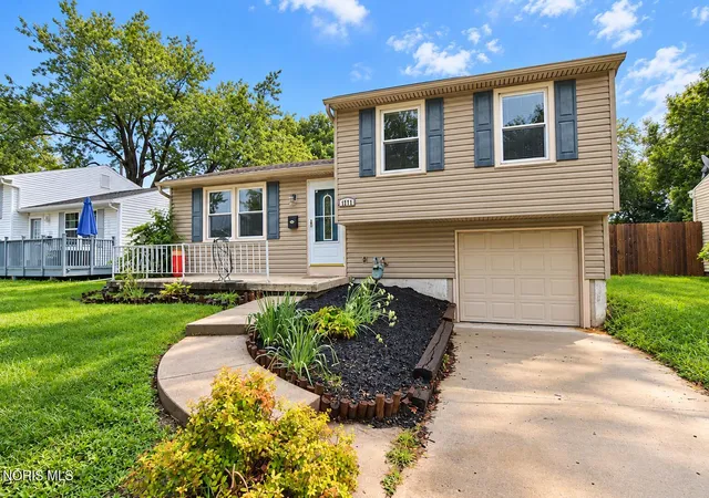 Single family home for sale at 4216 Northshire Rd, Toledo, OH 43611 | MLS# 10013681