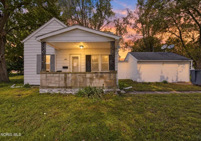 Photo 1 of Single family home for sale at 251 Stillwater Dr, Toledo, OH 43615 | MLS# 10014625 | Listing updated on 2026-10-13