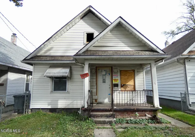 Photo 1 of Single family home for sale at 217 Hanover St, Toledo, OH 43609 | MLS# 10015276 | Listing updated on 2026-10-27