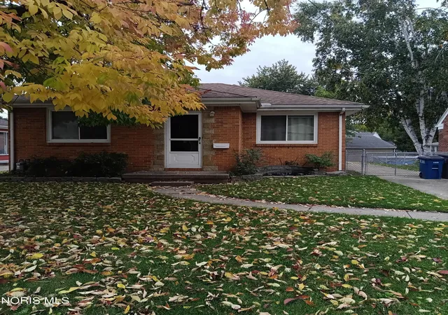 Photo 1 of Single family home for sale at 5545 Sunnyside Dr, Toledo, OH 43612 | MLS# 10013715 | Listing updated on 2026-10-17