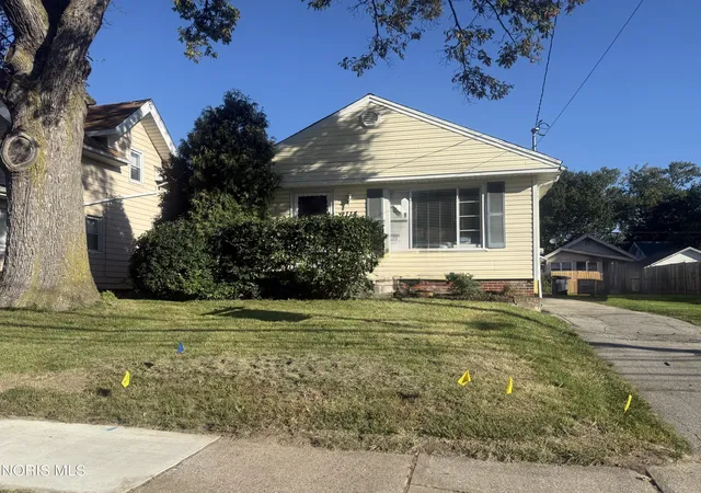 Photo 1 of Single family home for sale at 2114 Arlington Ave, Toledo, OH 43609 | MLS# 10013810 | Listing updated on 2026-10-15