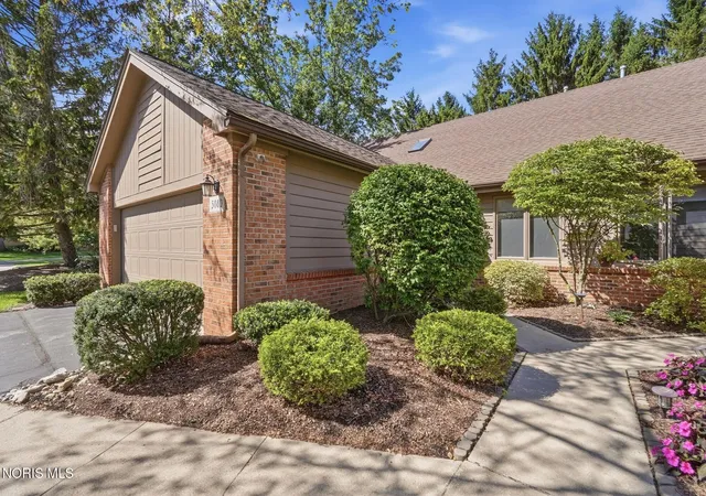 Condo for sale at 5080 S Main St, Sylvania, OH 43560 | MLS# 10014008