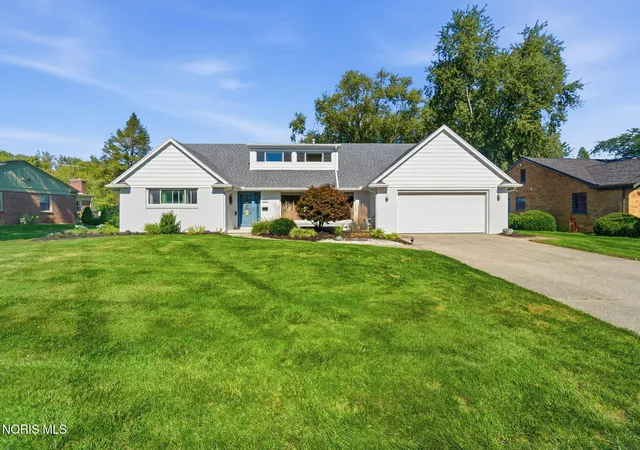 Photo 1 of Single family home for sale at 4426 Sheraton Rd, Ottawa Hills, OH 43615 | MLS# 10013871 | Listing updated on 2026-10-16