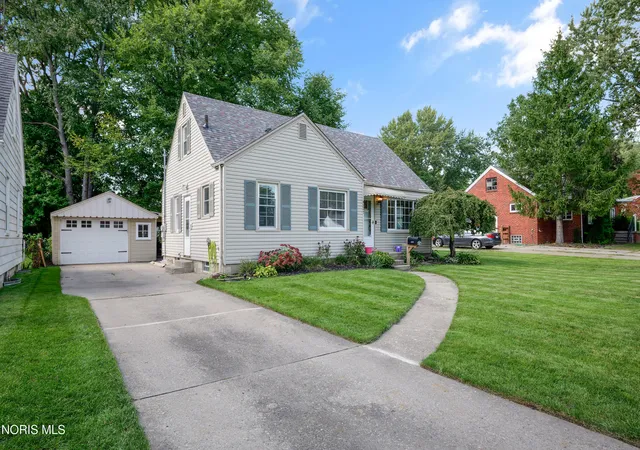 Photo 1 of Single family home for sale at 4527 Luann Ave, Toledo, OH 43623 | MLS# 10014287 | Listing updated on 2026-10-19