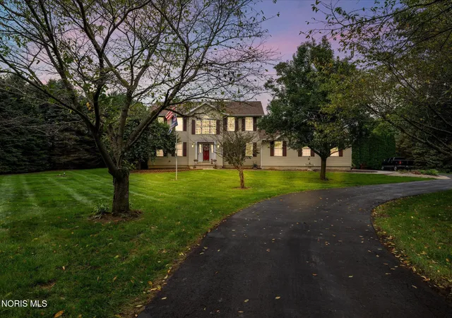 Single family home for sale at 1522 County Rd B, Swanton, OH 43558 | MLS# 10013965