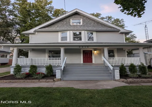 Photo 1 of Single family home for sale at 3914 Lockwood Ave, Toledo, OH 43612 | MLS# 10013974 | Listing updated on 2026-10-20