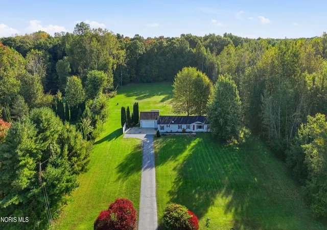 Single family home for sale at 6571 Fulton Lucas Rd, Swanton, OH 43558 | MLS# 10014043