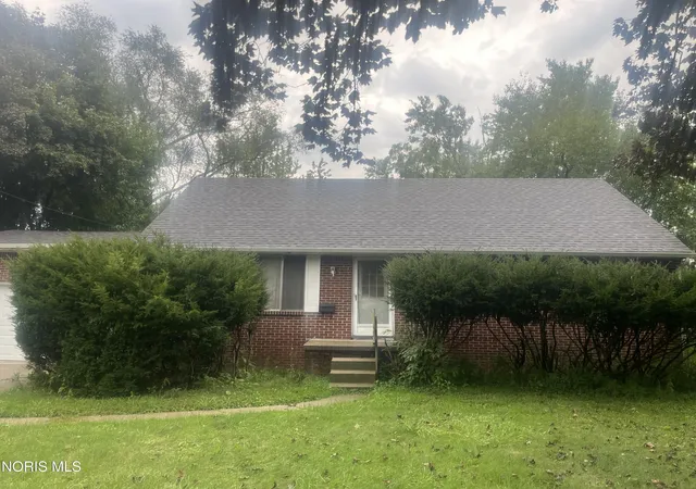 Photo 1 of Single family home for sale at 6010 Summit St, Sylvania, OH 43560 | MLS# 10014054 | Listing updated on 2026-10-29