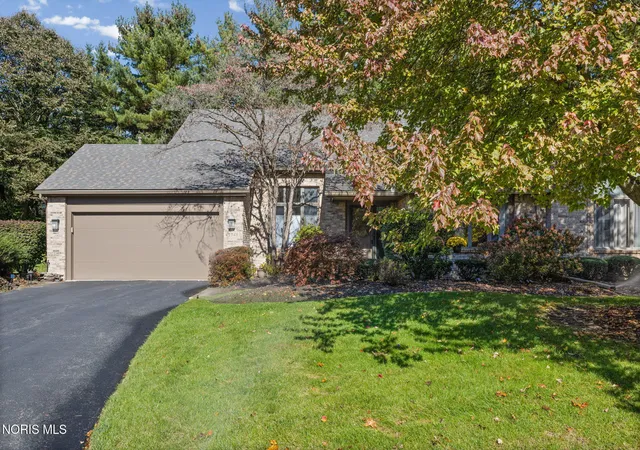 Photo 1 of Condo for sale at 2948 Joelle Dr, Toledo, OH 43617 | MLS# 10014812 | Listing updated on 2026-10-23