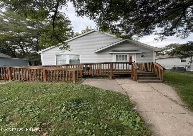 Photo 1 of Single family home for sale at 911 N Ontario St, Toledo, OH 43604 | MLS# 10014238 | Listing updated on 2026-10-24