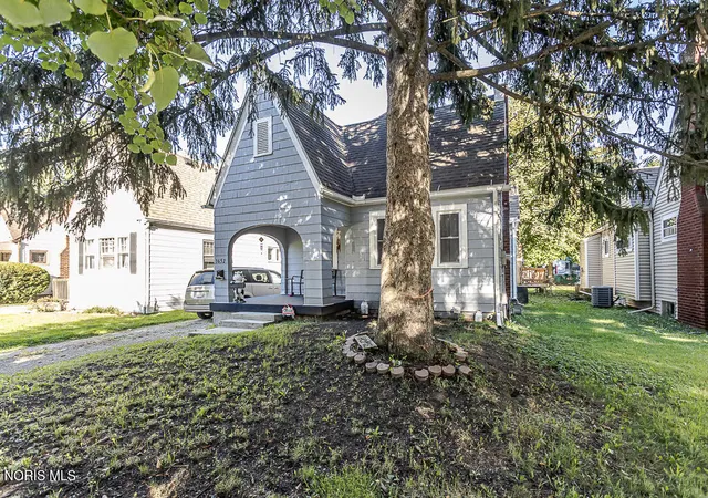 Photo 1 of Single family home for sale at 3652 Wallwerth Dr, Toledo, OH 43612 | MLS# 10014111 | Listing updated on 2026-10-09